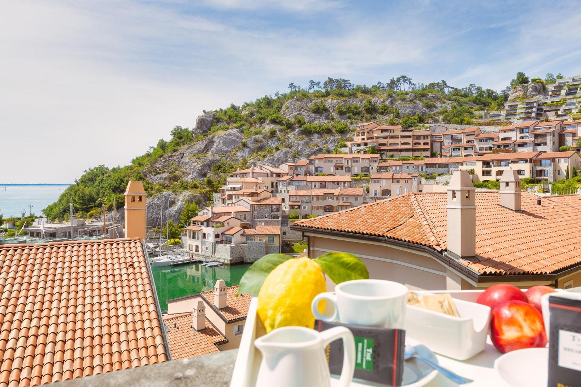 Portopiccolo Apartments Систиана Экстерьер фото
