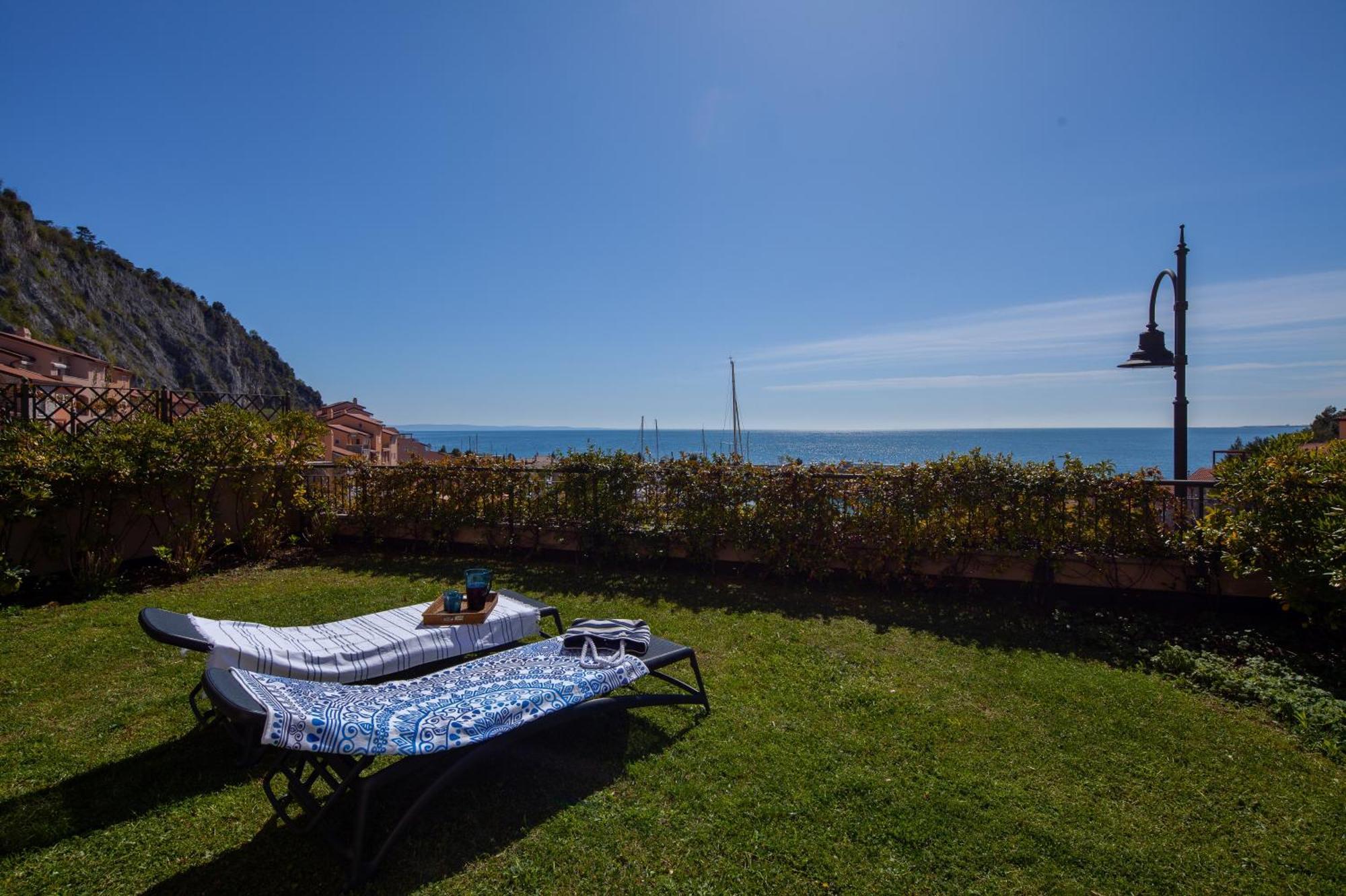 Portopiccolo Apartments Систиана Экстерьер фото